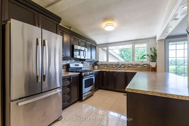 Additional image 11 of 53 Guyatt Rd