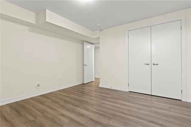 Additional image 29 of 590 NORTH SERVICE Rd Unit 29