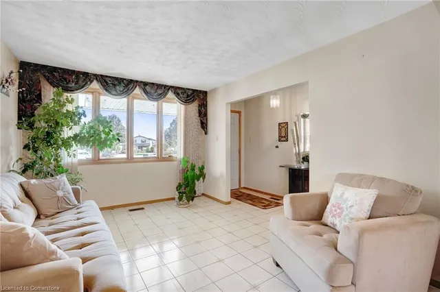 Additional image 20 of 2 Mark Pl