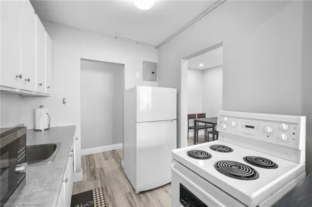 Additional image 17 of 37 Mericourt Rd Unit 103