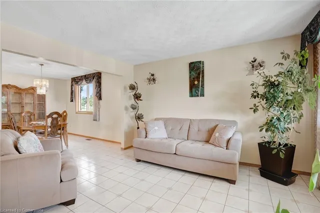 Additional image 18 of 2 Mark Pl