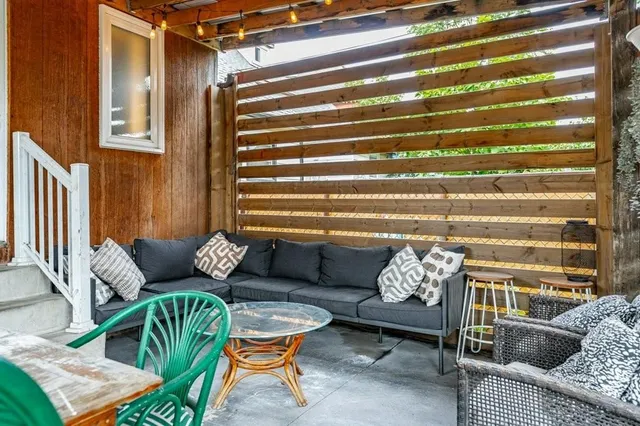 Additional image 39 of 120 GIBSON Ave