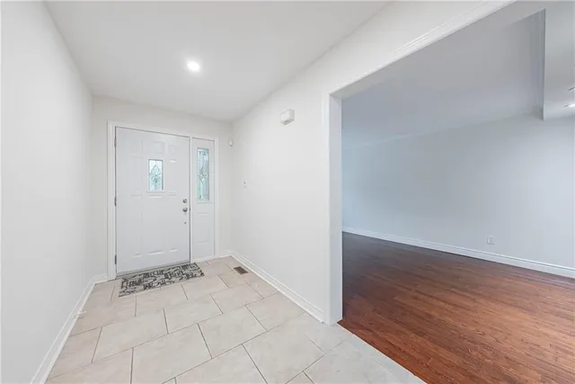 Additional image 3 of 494 DICENZO Dr