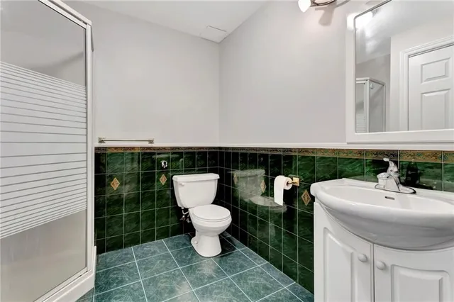 Additional image 35 of 210 BLUEBELL Cres