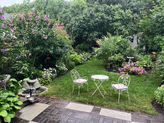 Additional image 40 of 80 Alanson St