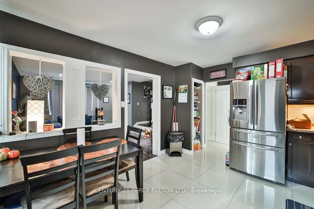 Additional image 7 of 102 Neil Ave