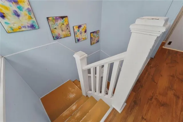 Additional image 13 of 105 WARD Ave