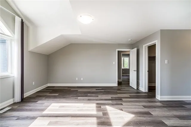 Additional image 44 of 219 KLEIN Cir