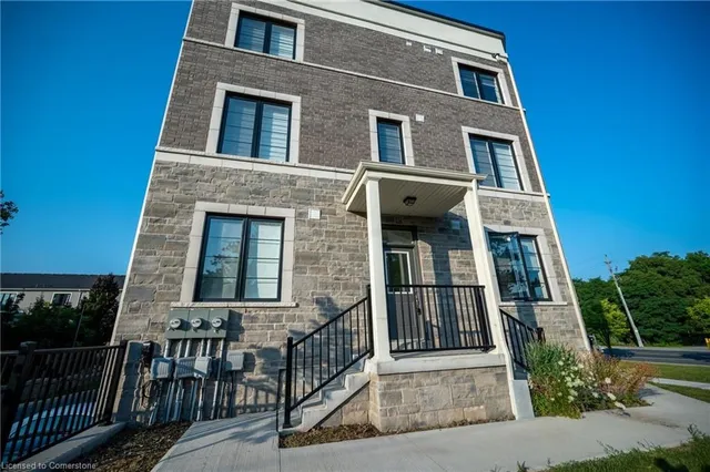 Additional image 24 of 383 Dundas St Unit 45