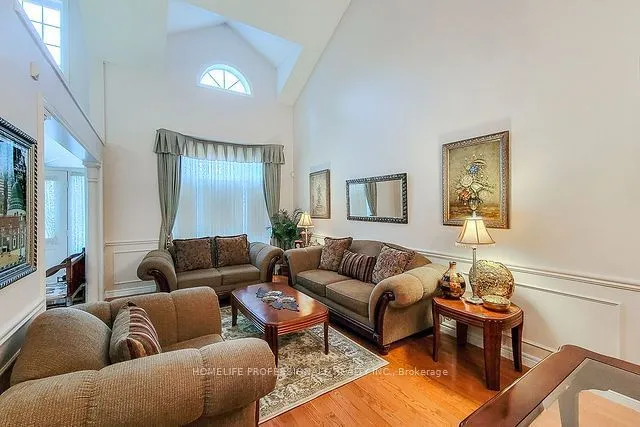Additional image 18 of 88 Cabriolet Cres