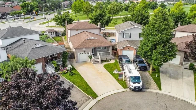 Additional image 17 of 2 Mark Pl