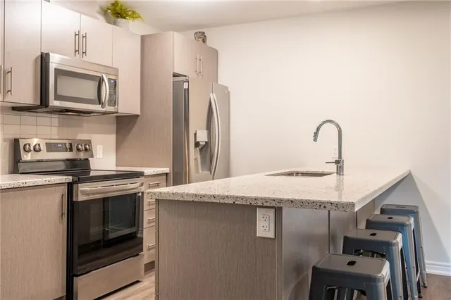 Additional image 10 of 2750 KING St Unit 203