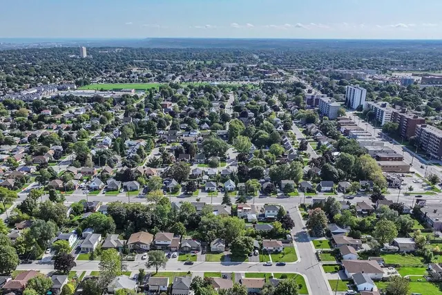 Additional image 15 of 35 DOROTHY St