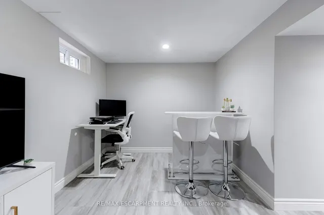 Additional image 29 of 386 Highland Rd Unit 31