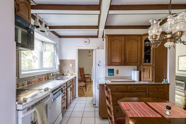 Additional image 18 of 104 HOSTEIN Dr