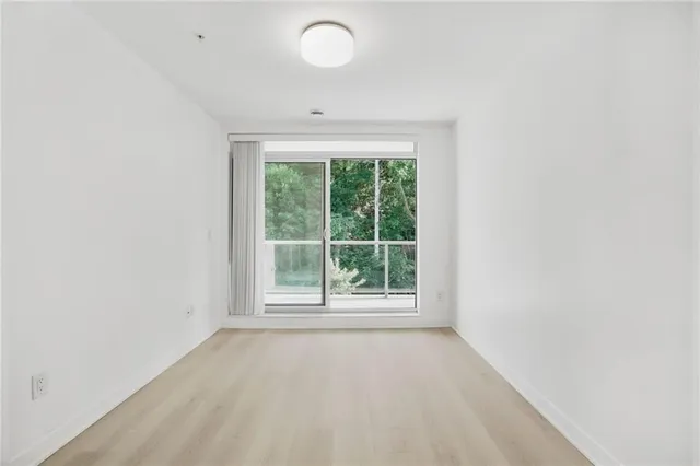 Additional image 15 of 467 CHARLTON Ave Unit 202