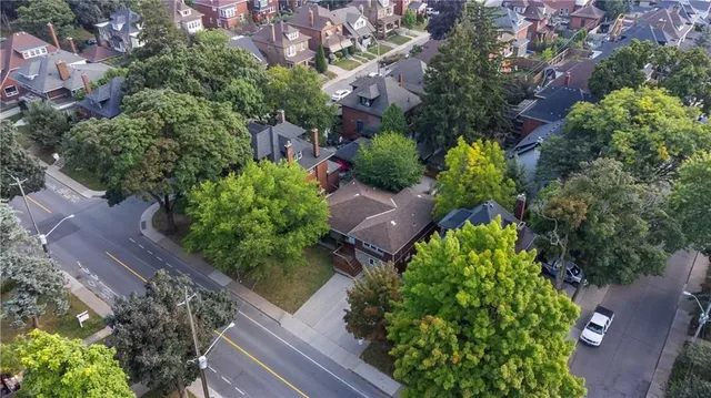 Additional image 44 of 162 DELAWARE Ave