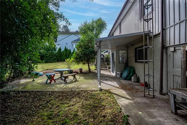 Additional image 49 of 170 LAKE Ave