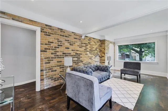 Additional image 8 of 149 WEIR St