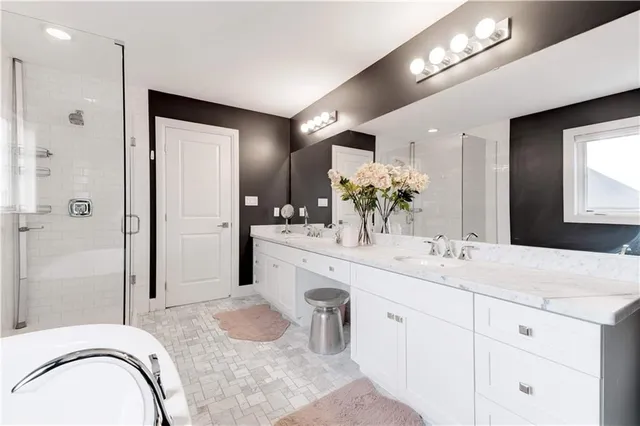 Additional image 24 of 66 SEXTON Cres