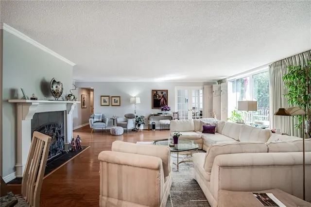 Additional image 9 of 150 WILSON St Unit PH2