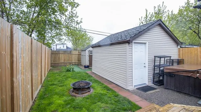 Additional image 36 of 195 KENSINGTON Ave