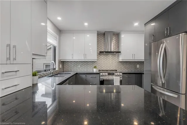 Additional image 9 of 10 Bayside Ave