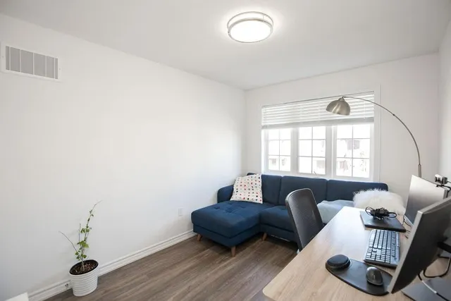 Additional image 39 of 81 HUGILL Way