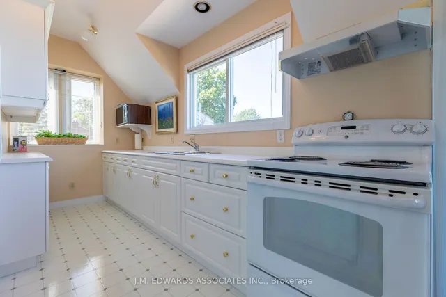 Additional image 21 of 23 Winona Park Rd