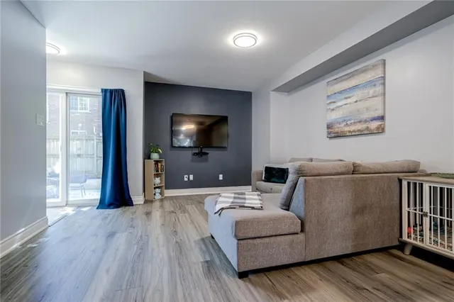 Additional image 13 of 1328 UPPER SHERMAN Ave Unit 9