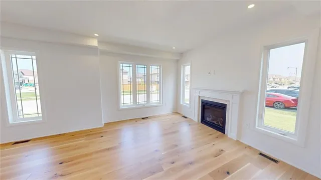 Additional image 10 of 121 CITTADELLA Blvd