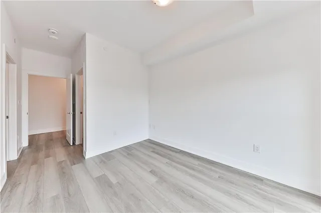 Additional image 16 of 460 DUNDAS St Unit 705