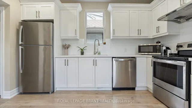 Additional image 9 of 33 Highland Ave