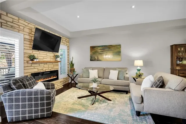 Additional image 14 of 310 FALL FAIR Way Unit 16