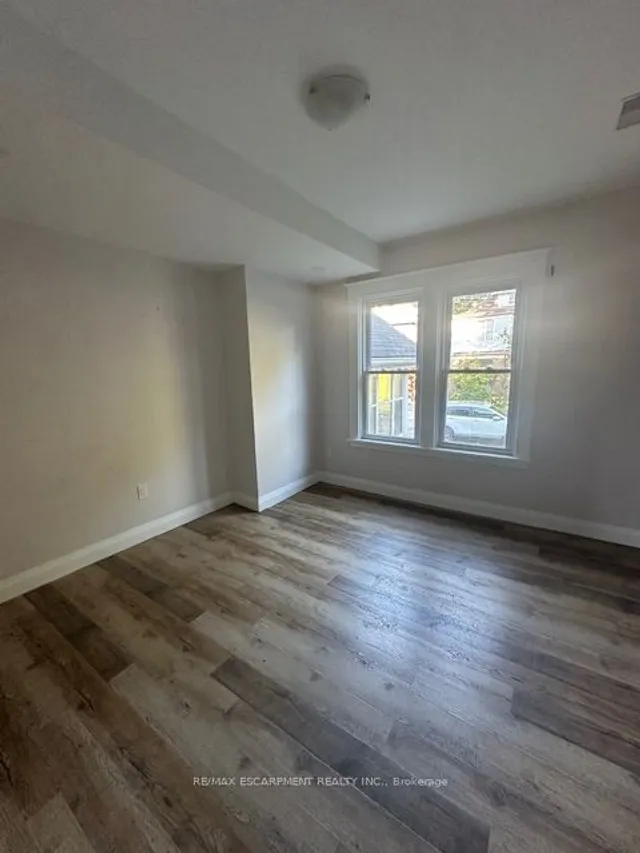 Additional image 11 of 14 BURRIS St