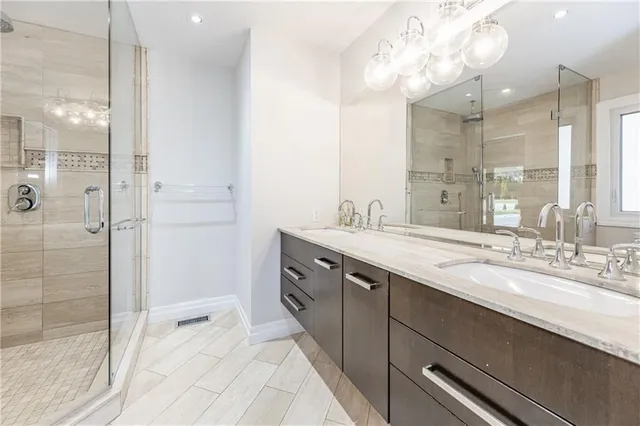 Additional image 20 of 106 OVERDALE Ave