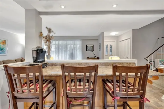 Additional image 14 of 65 MAPLE Dr