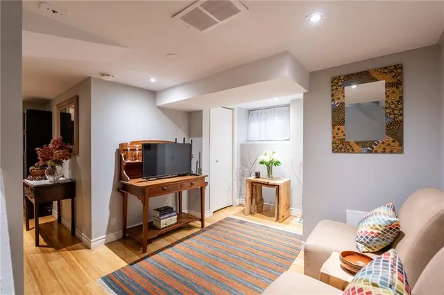 Additional image 31 of 141 MARKLAND St