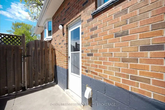 Additional image 33 of 142 Normanhurst Ave