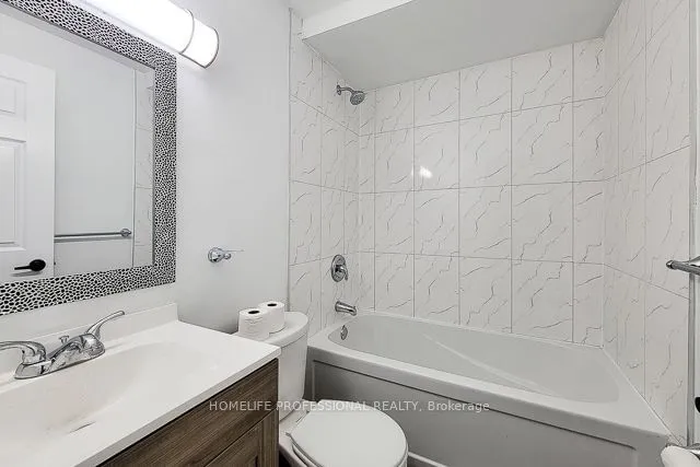 Additional image 23 of 300 Balmoral Ave