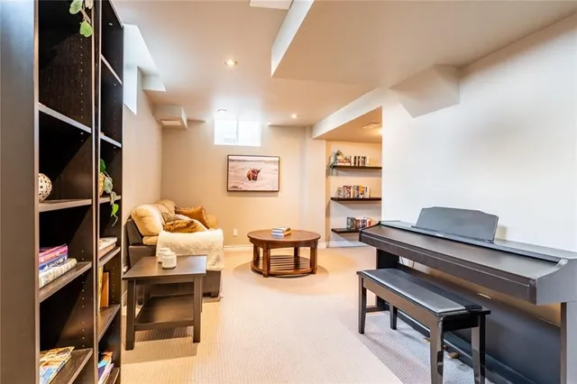 Additional image 31 of 82 COLE St