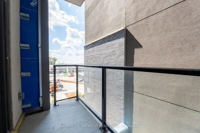Additional image 16 of 460 DUNDAS St Unit 301