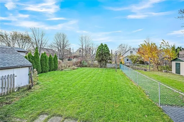 Additional image 48 of 294 East 18th St