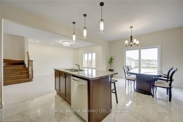 Additional image 15 of 428 Dalgleish Tr