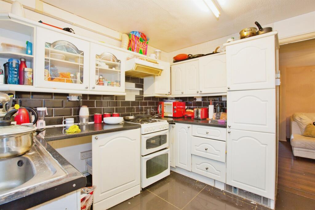 Additional image 7 of St. Johns Road, Yeovil