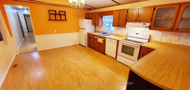 Additional image 7 of 105 Maple Cres