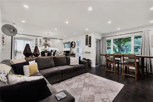 Additional image 5 of 360 SANATORIUM Rd