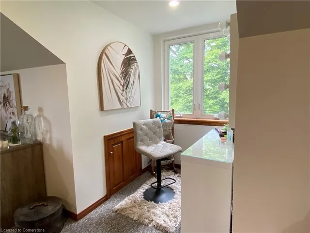 Additional image 39 of 714 Fiddlers Green Rd