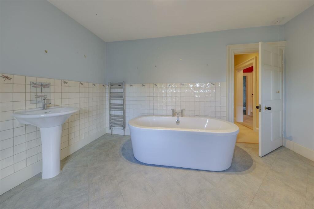 Additional image 32 of 5 Bed Character Home, ~3,000sqft, Superb Potential To Add Value