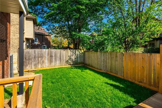 Additional image 28 of 266 STINSON Cres